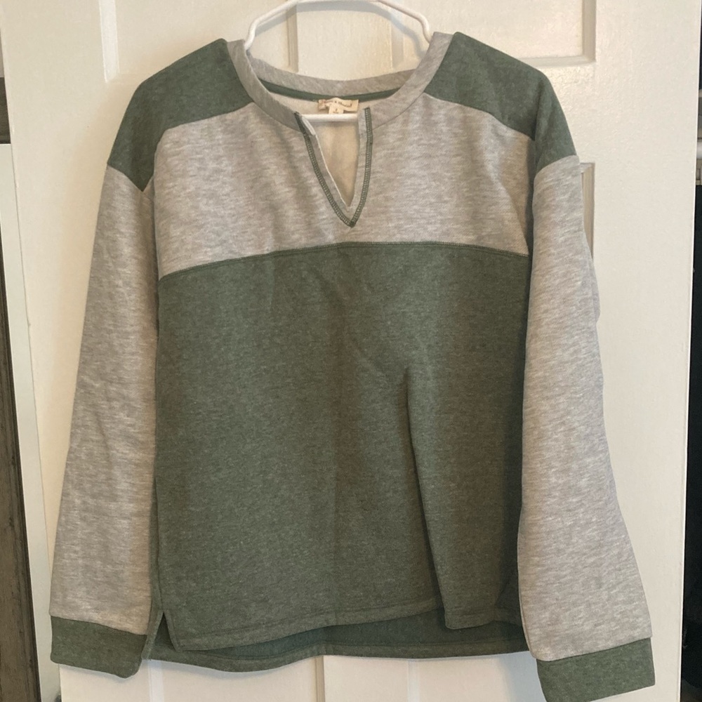 Roolee Pullover